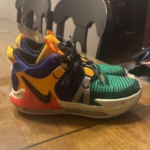 Nike Lebron Witness 7